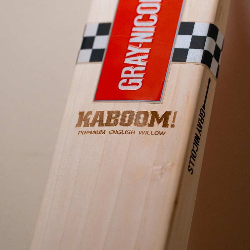 Kaboom Premium Bat